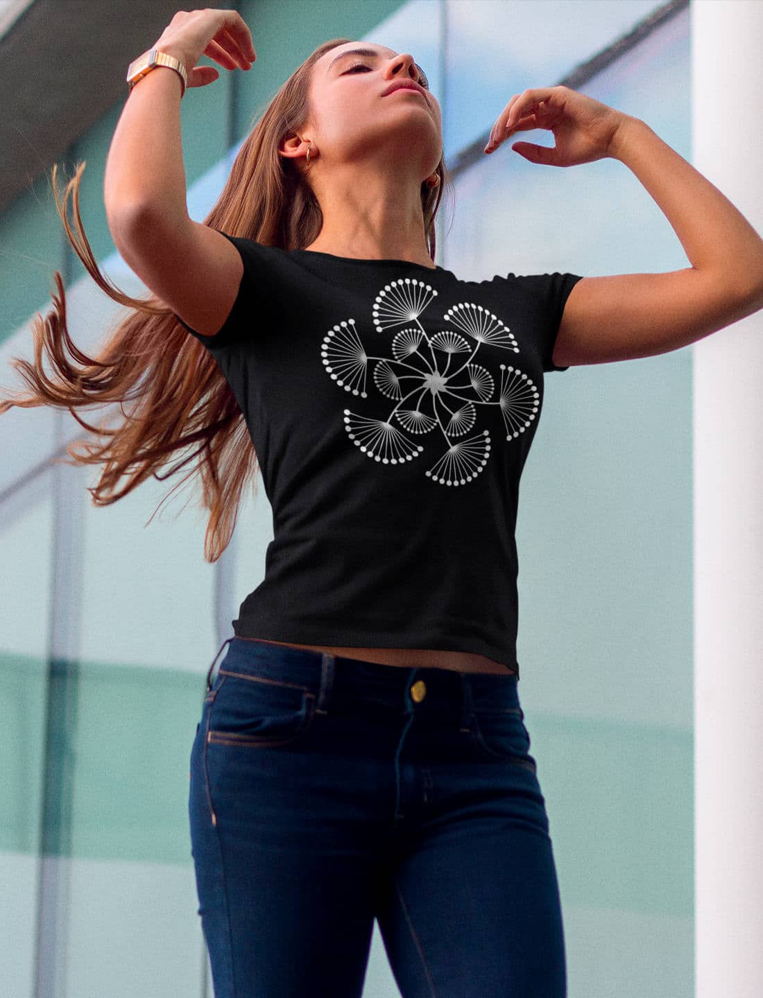 Ausgefallene-T-Shirts-Damen-minimalistic-floral-art